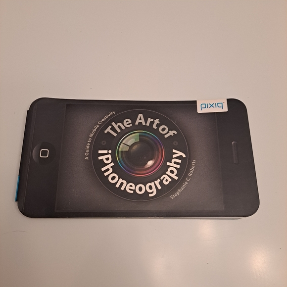 The Art of iPhoneography: A Guide to Mobile Creativity published 2011 - Picture 7 of 7